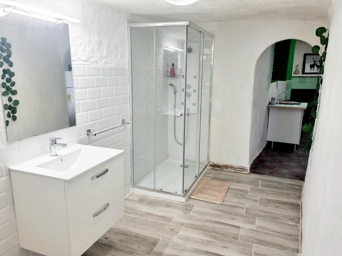 Apartamentos La Cueva Paterna Dış mekan fotoğraf