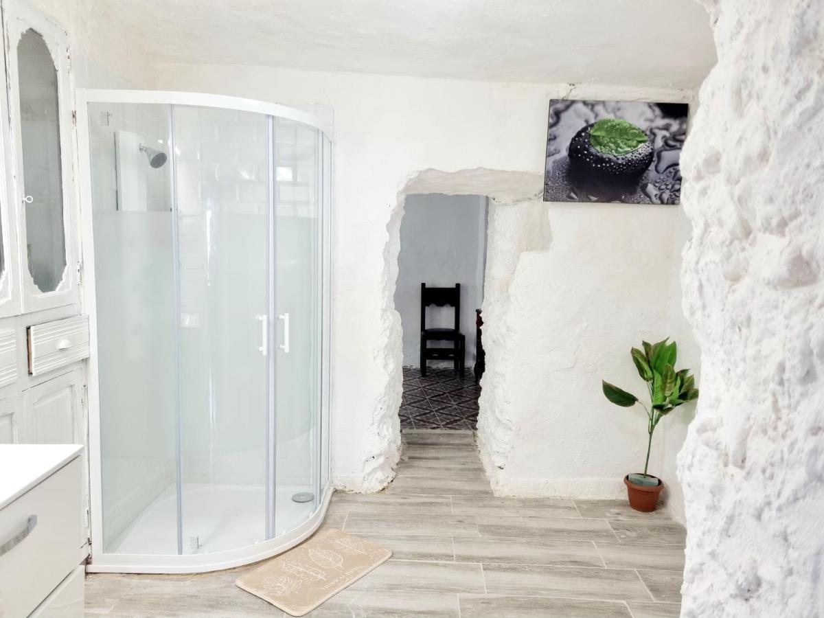 Apartamentos La Cueva Paterna Dış mekan fotoğraf